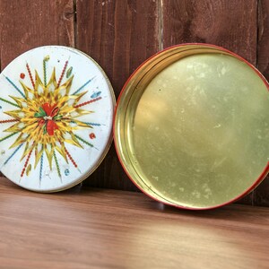 Mid-century 10-inch Round Christmas Fruitcake Tin by Merico, Inc ...