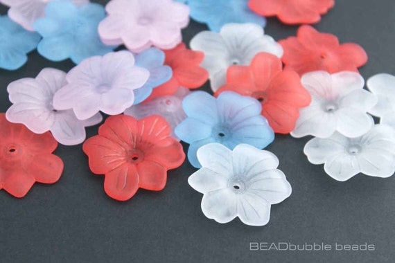 Large Flower Lucite Acrylic Plastic Beads Caps, 30mm, Pack of 15 Mixed  Colours, Red, White, Blue, Pink, Beads for Jewelry Making 