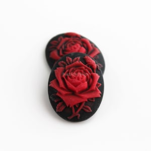 Red Rose Resin Cabochon: Matte Black Plastic, Jewelry Making (30mm, Pack of 2)