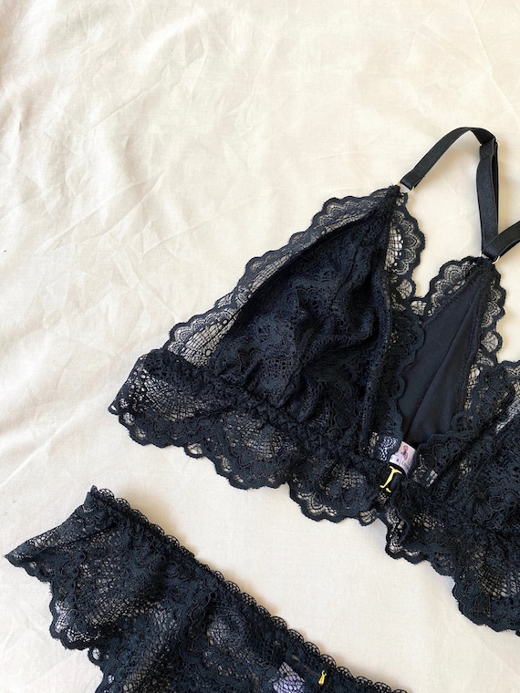 SET PRICE Handmade Black Lingerie Scalloped Lace and Bamboo Jersey  Racerback Triangle Bra and Knicker Set 