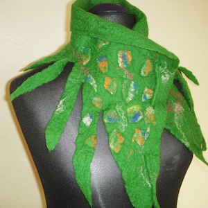 Green Felted Neck Warmer, Pure Wool Scarf, Unisex Scarf, Designer Scarf, Felted Scarf, Felted Scarf With Ornaments