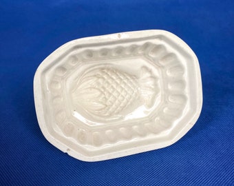 Small antique ceramic jelly or individual dessert mould, pineapple shape, Victorian kitchenalia