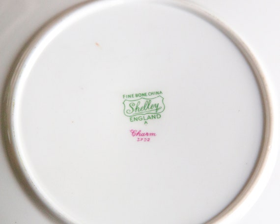 ヴィンテージ シェリー ケーキ プレート、1940 年代の「チャーム」柄と