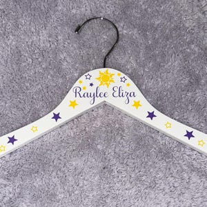 Baby outfit hanger