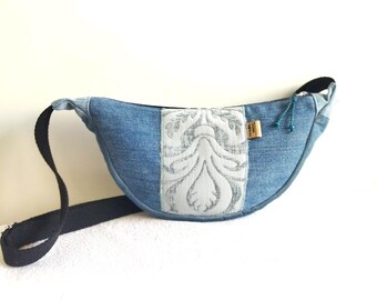 Light blue crossbody bag