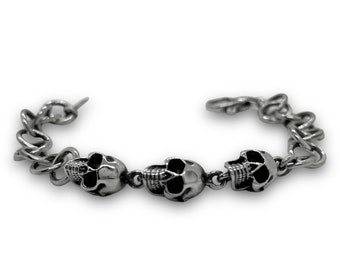 Skull bracelet,women, Silver skull burnish, skull handmade, skull bracelet, chain bracelet, skull jewelry, Pirate jewelry, skull,
