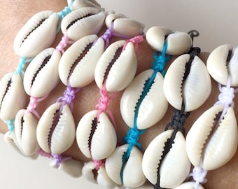 Cowrie Shell Macrame Bracelet, Adjustable Boho Beach Style Bracelet