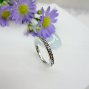 Dainty Organic Fingerprint Ring