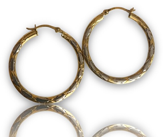 Beautiful Estate 14K Two Tone Gold 1” Hoop Earrin… - image 2