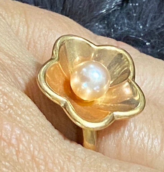 VINTAGE 14K ROSE Gold 6mm Pearl Flower Ring Size 8 - image 5