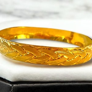 GORGEOUS Vintage 22K 916 Yellow Gold Fancy Weave Pattern 10mm