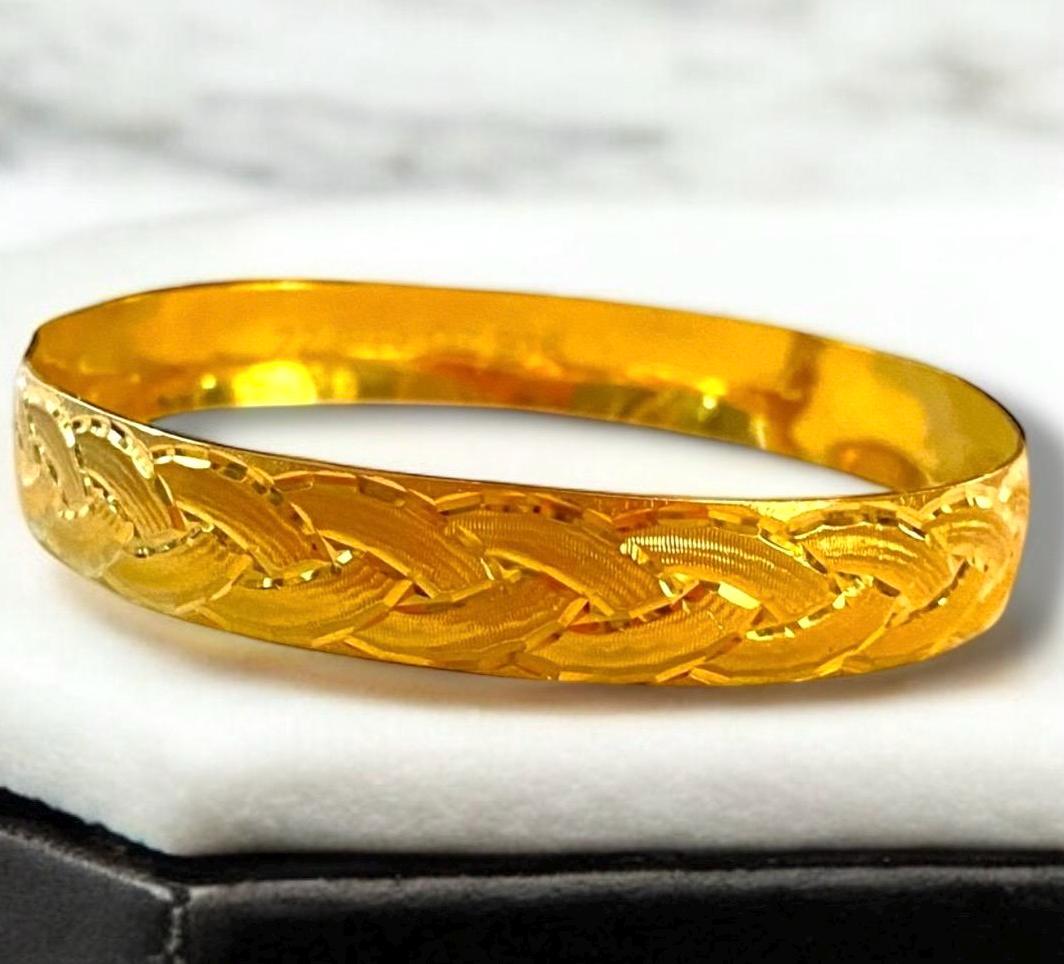 GORGEOUS Vintage 22K 916 Yellow Gold Fancy Weave Pattern 10mm