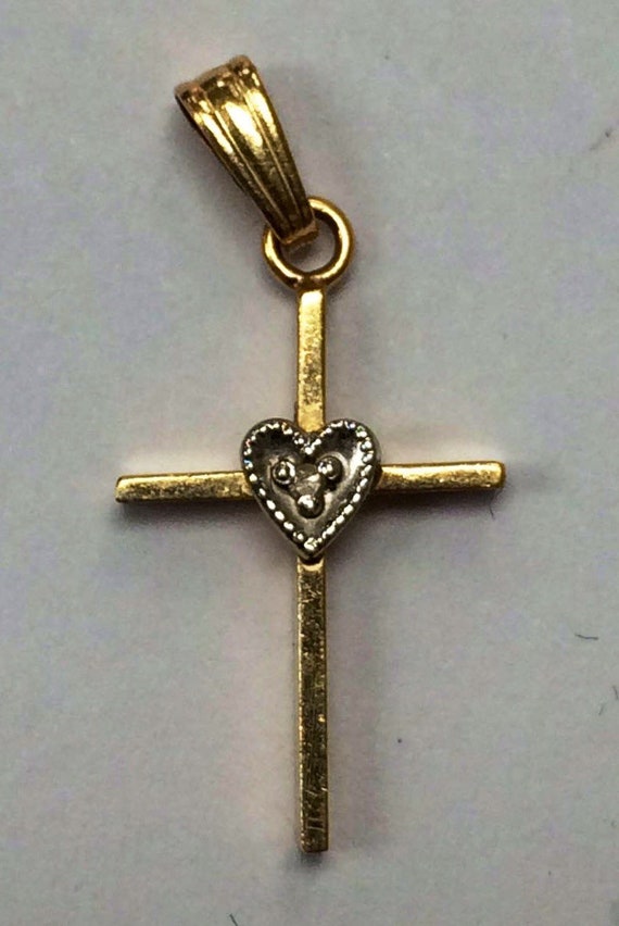 Vintage 14K Yellow Gold Diamond Heart Petite Cros… - image 2