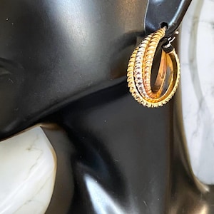 Beautiful Estate 14K Tri-Color Gold Vintage Hoop Earrings!