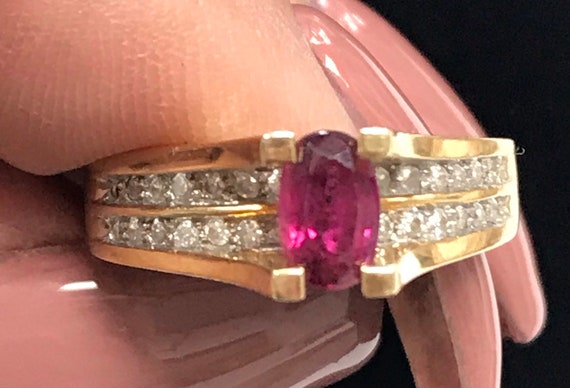 GORGEOUS 14K Gold Ruby and Diamond Band Princess … - image 2