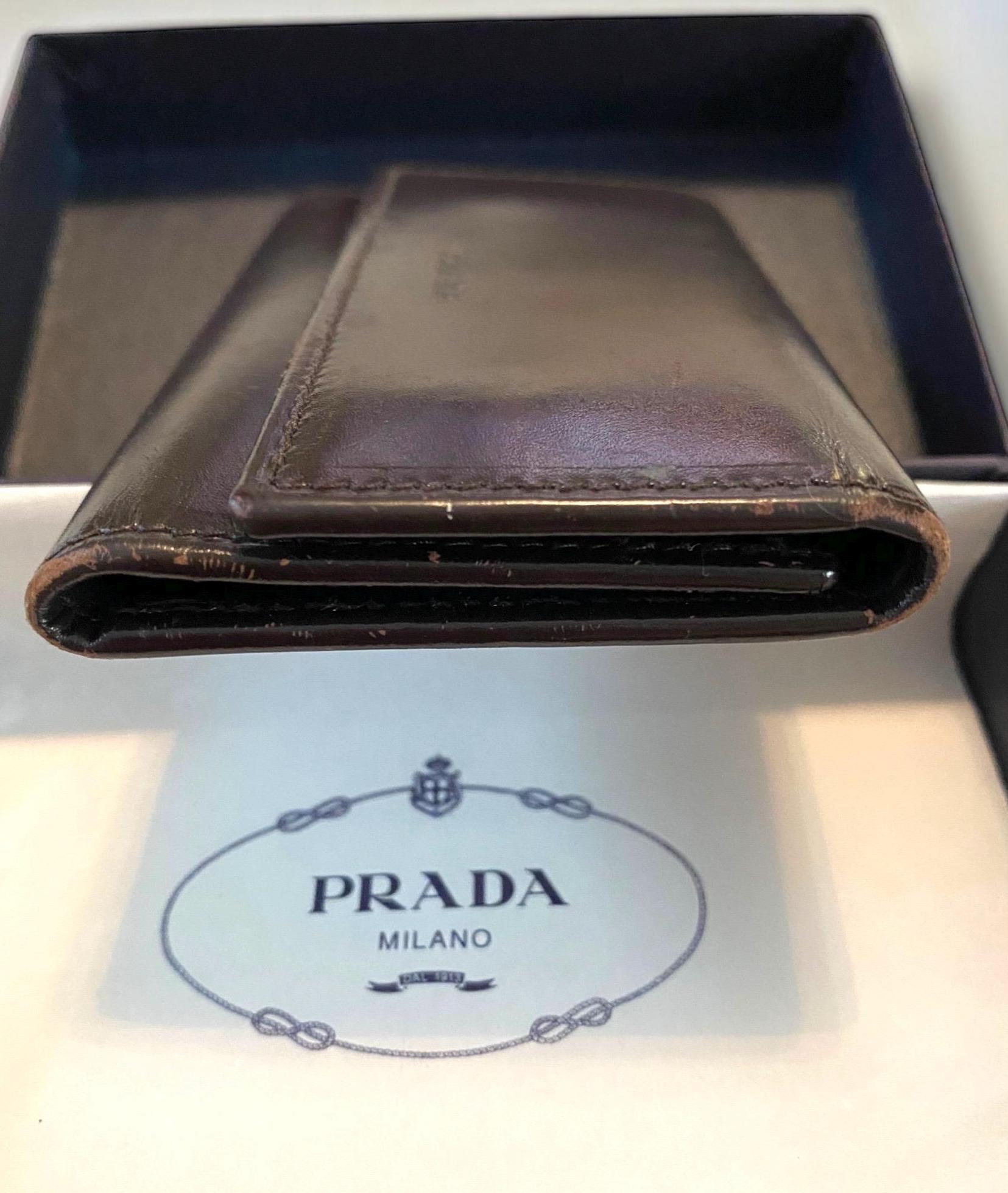 Vintage Authentic Prada Black Leather Key Holder Snap Close W/box