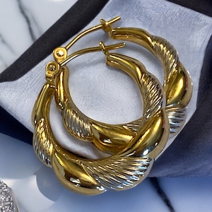 Beautiful Estate 14K Two Tone Gold Puffed Style Hoop Earrings!