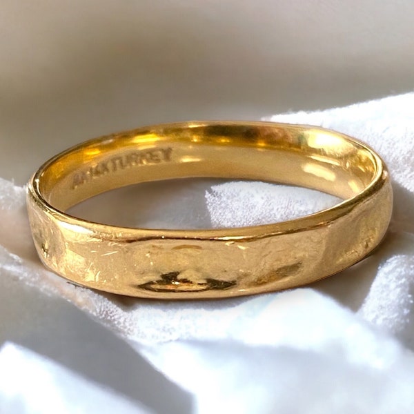 VINTAGE 14K Hammered Yellow Gold 5mm Wide Band Ring Size 10