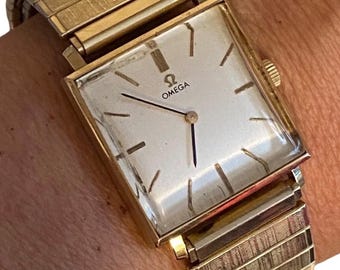 Men's Vintage Omega Watch: 14K Yellow Gold Band, Roman Numerals