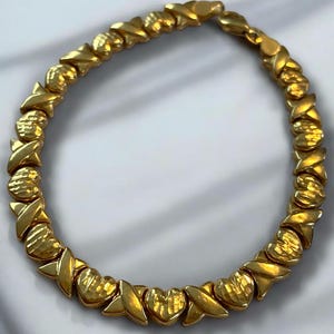 Pretty Vintage 10k Yellow Gold 6mm Wide XOXO Link 7” Bracelet!