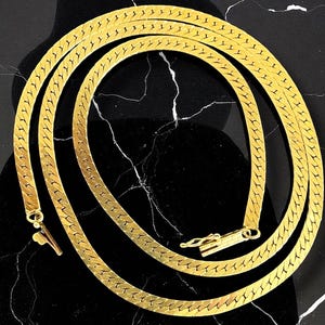Estate Vintage 14K Solid Yellow Gold 3mm Thick Herringbone 18” Chain Necklace!