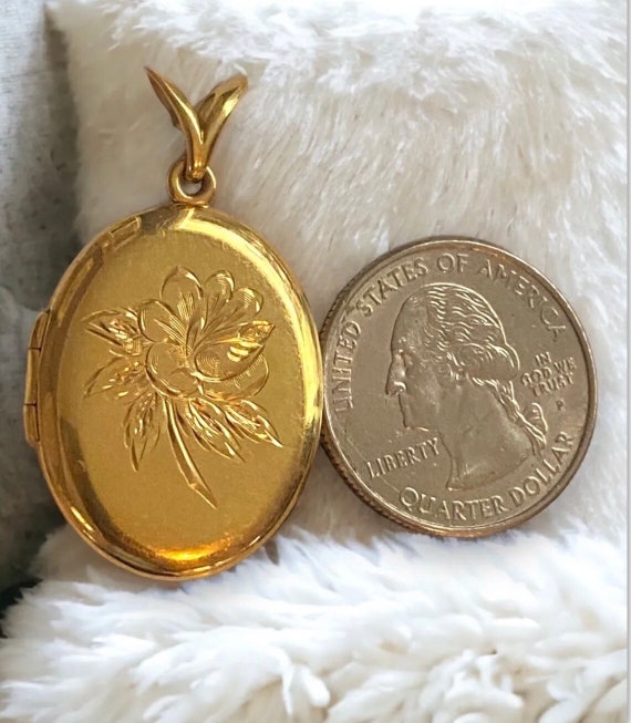 vintage gold etched floral Gem