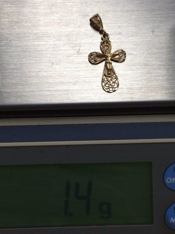 Vintage 14K Yellow Gold Filagree Cross - image 6