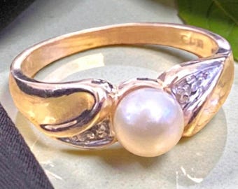 Vintage Gorgeous 14K Yellow Gold 6mm PEARL DIAMOND Ring Size 7.75