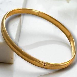 Vintage 14K Yellow Gold Hinged 4mm BABY Bangle Bracelet