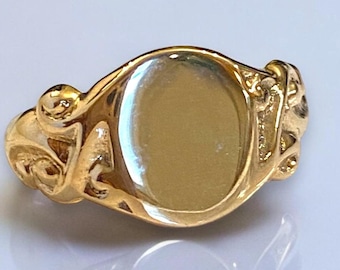 BEAUTIFUL Vintage 14k Yellow Gold Polished Engravable Signet Ring Size 7.5