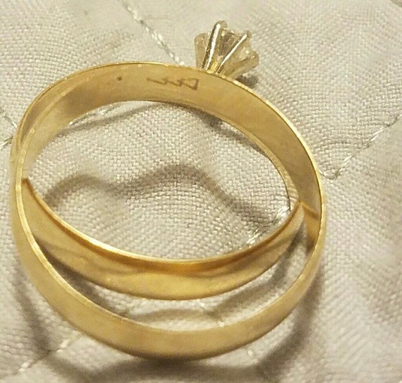 Vintage 10k Gold 1/4 Ct Diamond Wedding Band Enga… - image 8