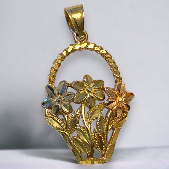 BEAUTIFUL Vintage 14K Tri-Color Gold Flowers Bask… - image 8