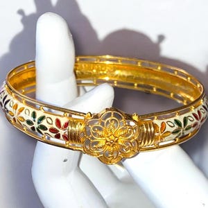 GORGEOUS Solid 22K Yellow Gold Wide Enamel Floral Bangle Bracelet!