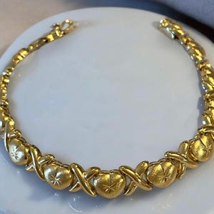 Vintage Original 1980’s 14k Yellow Gold 7” XOXO 8mm Bracelet!
