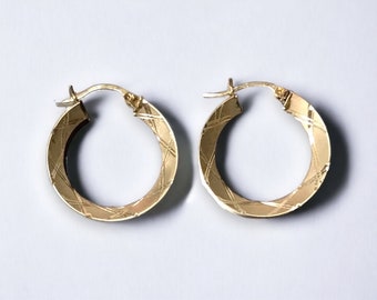 STUNNING Italy Vintage 14K Yellow Gold Etched 1" Hoop Earrings 3 Grams