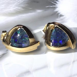 Estate Vintage 10K Yellow Gold Blue Opal Triangular Earrings AMAZING!