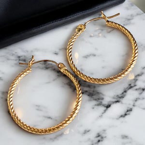 Vintage 14K Yellow Gold Unique Textured Hoop Earrings BEAUTIFUL