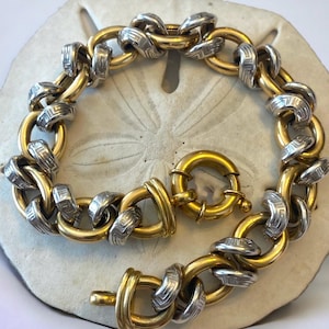 HEAVY Vintage 18K 750 Two Tone Gold Designer 10mm BOLD Spring Ring Bracelet!!