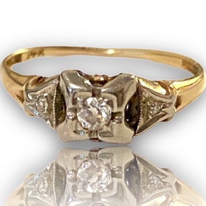 Antique 14k Gold .12 CTW Diamond Engagement Promise Ring Size 5.75