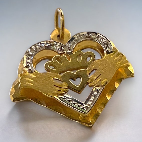 Beautiful Vintage 14K Gold Diamond 3D Claddaugh C… - image 2