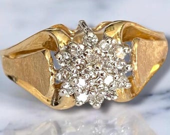 Gorgeous Vintage 10k Yellow Gold DIAMOND Cluster Ring Size 6.75