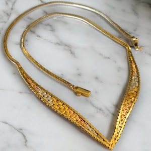 BEAUTIFUL Vintage 14K Solid Italian Tri-Color Gold 16” “V” Style Chain Necklace!