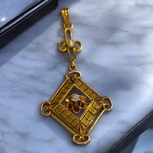 Estate Antique 10k Yellow Gold Diamond and Pearl Dangle LAVALIER Pendant