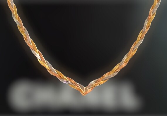 Vintage tri shop gold necklace
