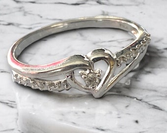 Vintage 10k White Gold Diamond Accent Heart Ring Size 7.25