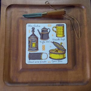 Vintage Georges Briard Cheese Board 1960s  Wood with attached Cutting Knife