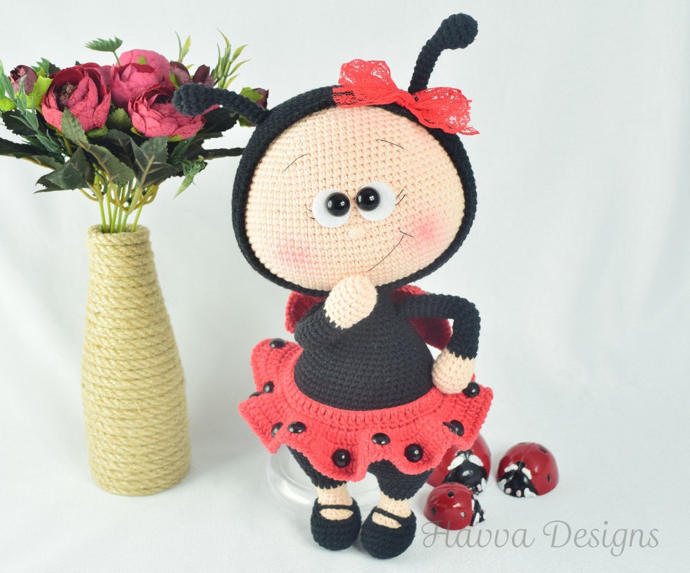 Bonnie With Ladybug Costume - Havva Designs CROCHET PATTERN / Amiguru…