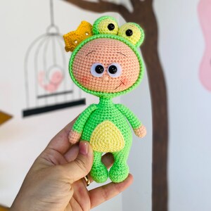 Mini Bonnie with Frog Costume Havva Designs CROCHET PATTERN / Amigurumi Tutorial image 2