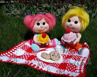 Crochet Pattern - Sam and Kate Picnic Time (Amigurumi Doll Pattern)