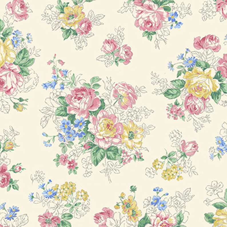 Ecru Blooming Rose Small Bouquet Ecru Floral Cotton Fabric by Quilt